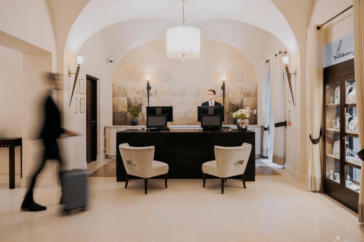 Mamaison Le Regina Boutique Hotel Βαρσοβία Εξωτερικό φωτογραφία The hotel's lobby